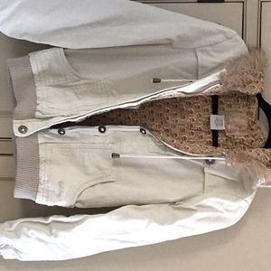 Billabong woman’s hooded spring zip up jacket